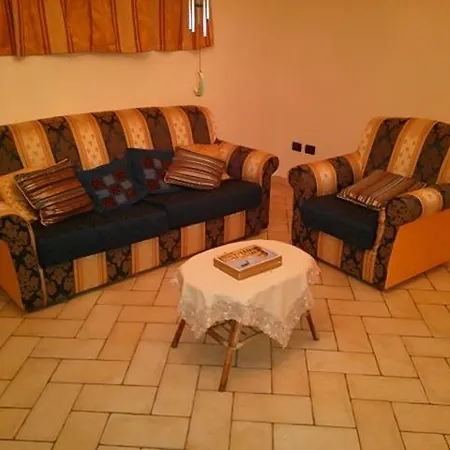 阿达住宿加早餐旅馆 Torpè